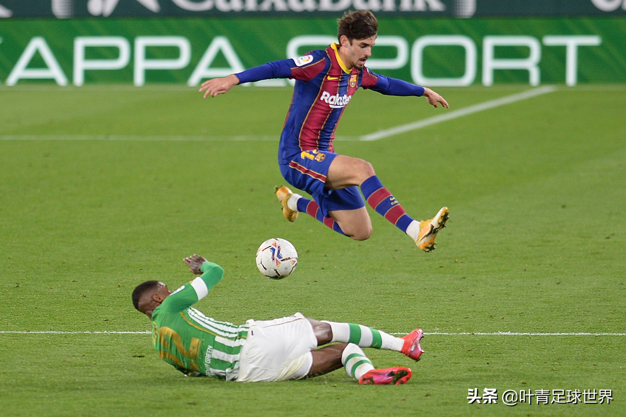 巴萨小将低调炫富:180万入手*博兰**基尼!轰进世界波,犒赏自己