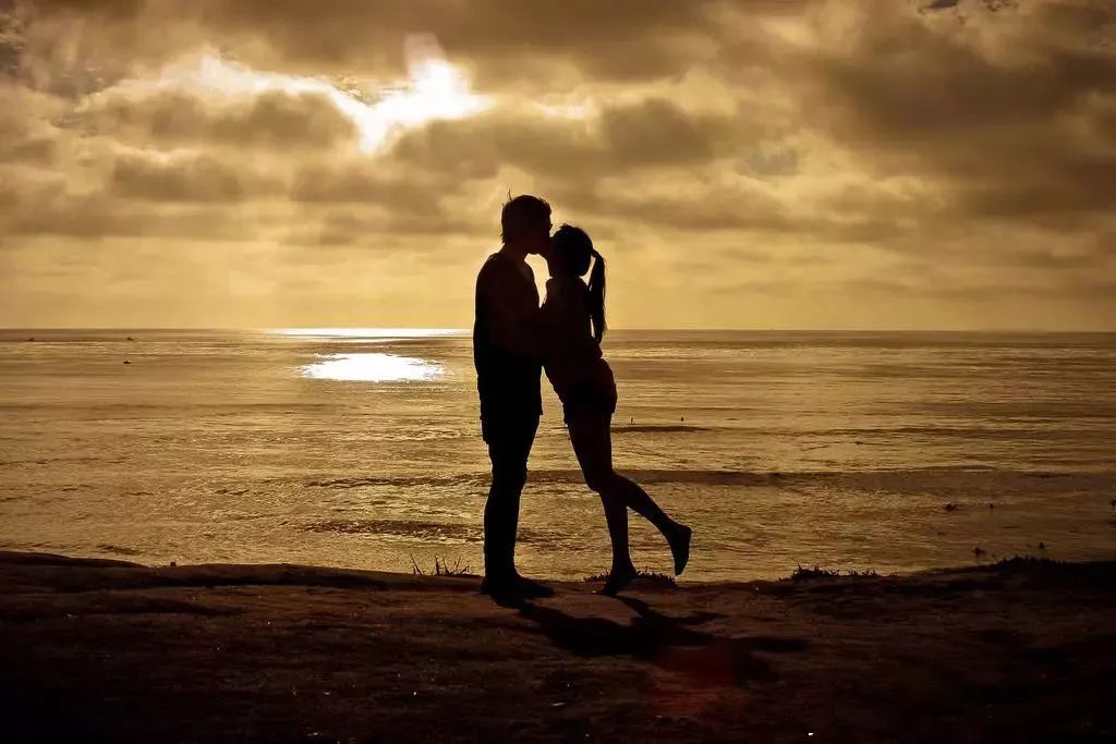 幸福的婚姻七个优势,幸福的婚姻最简单