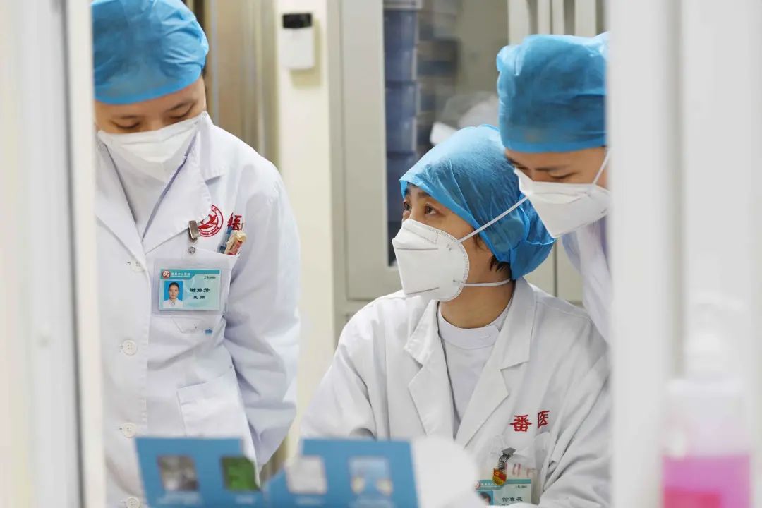 番禺|“选择感染性疾病科专业的第一天,我就知道自己的责任”:奋战抗疫一线的白衣战士付喜花