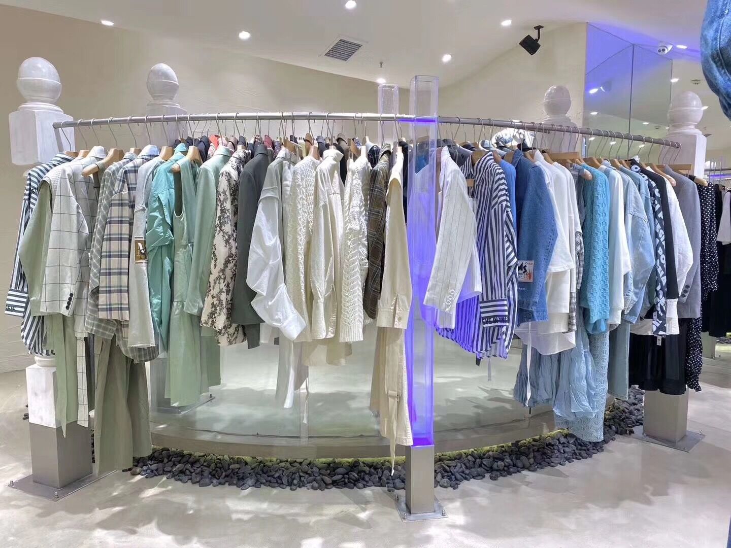 广州的uuss和apm是指什么,广州uus和apm是一个商场吗