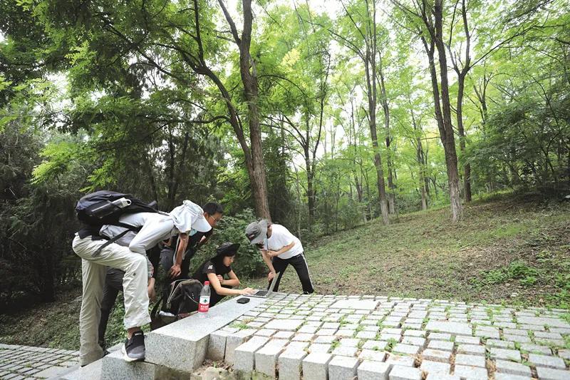 21岁女孩被蚊子叮咬,女生被蚊虫叮咬起大包