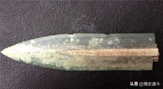 兵马俑中发现诡异箭簇，结构十分精巧，学者：嬴政吞并天下是天意