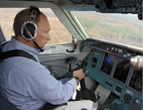 普京和柳德米拉离婚后见过面吗,普京与柳德米拉的爱情故事