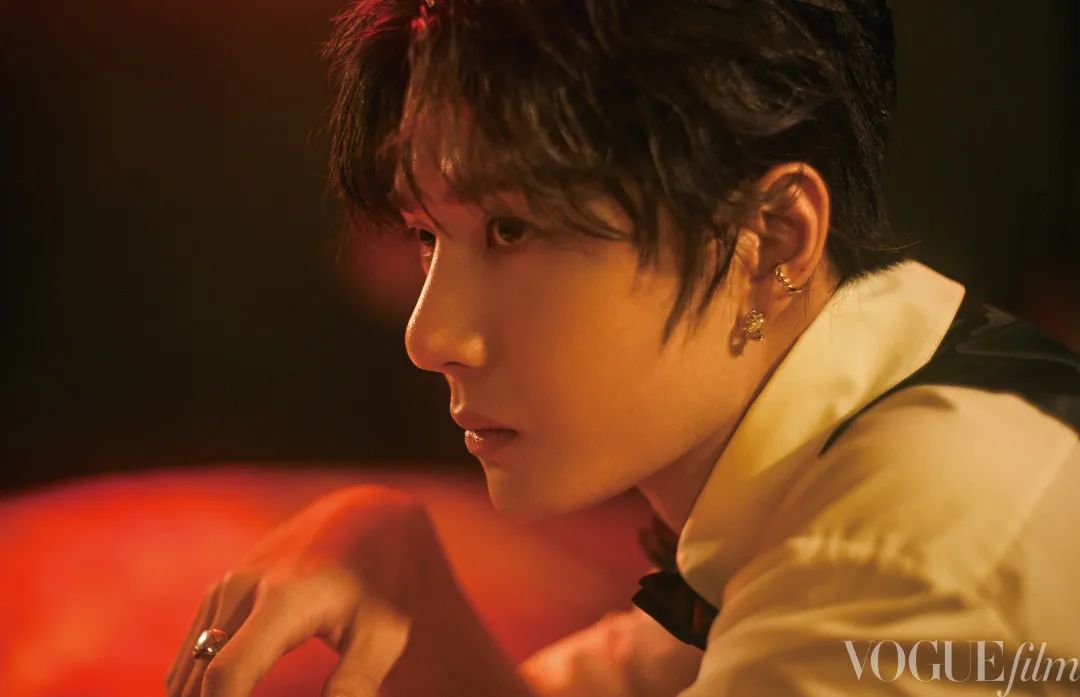 王一博周迅花的游吟解析,周迅和王一博微电影花间游吟