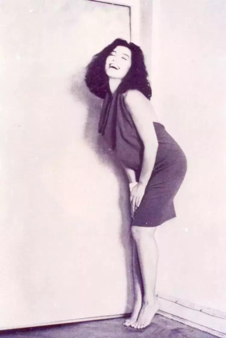 被称“港版梦露”，惊艳了一个时代的她，再露面连皱纹都是美的