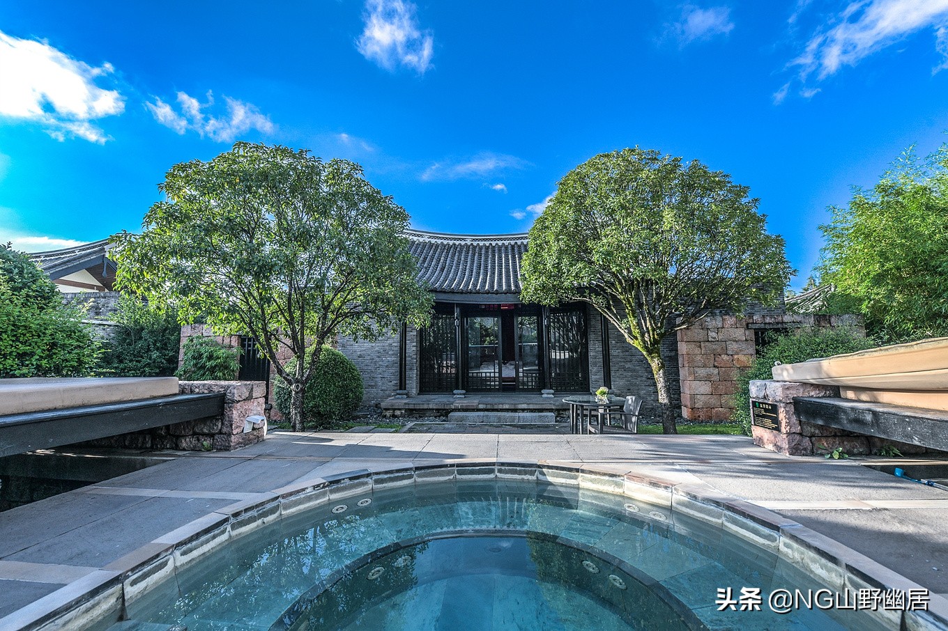 丽江最美度假村：集建筑与自然的精髓，把酒店变成风景区