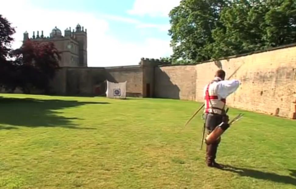 什么是“弓箭手悖论”？为什么越瞄准越射不准？