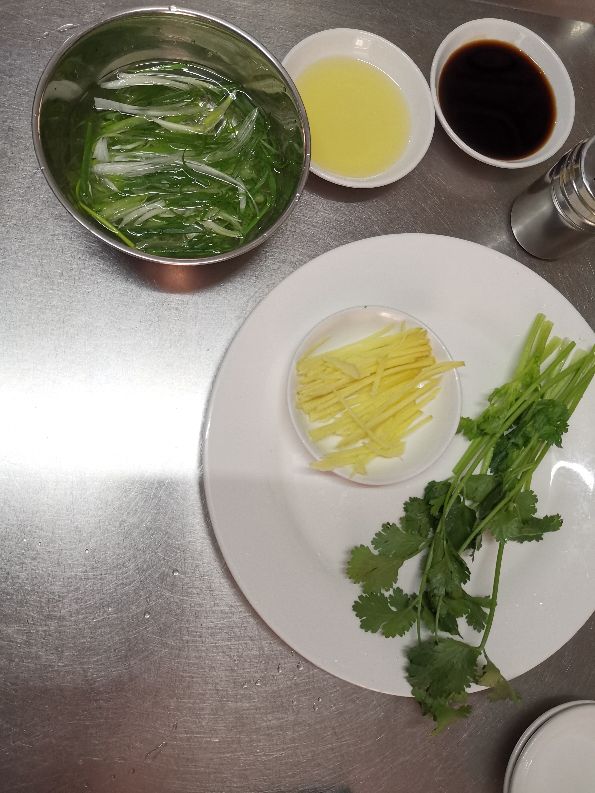 石斑鱼最正宗酒店的做法,大酒店石斑鱼蒸几分钟又嫩又好吃