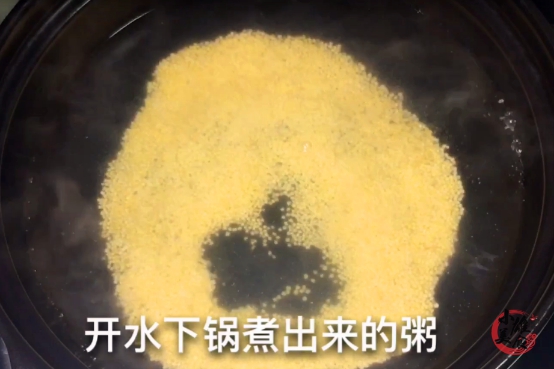 小米粥怎么熬好是冷水下锅,熬小米粥之前小米用水泡吗