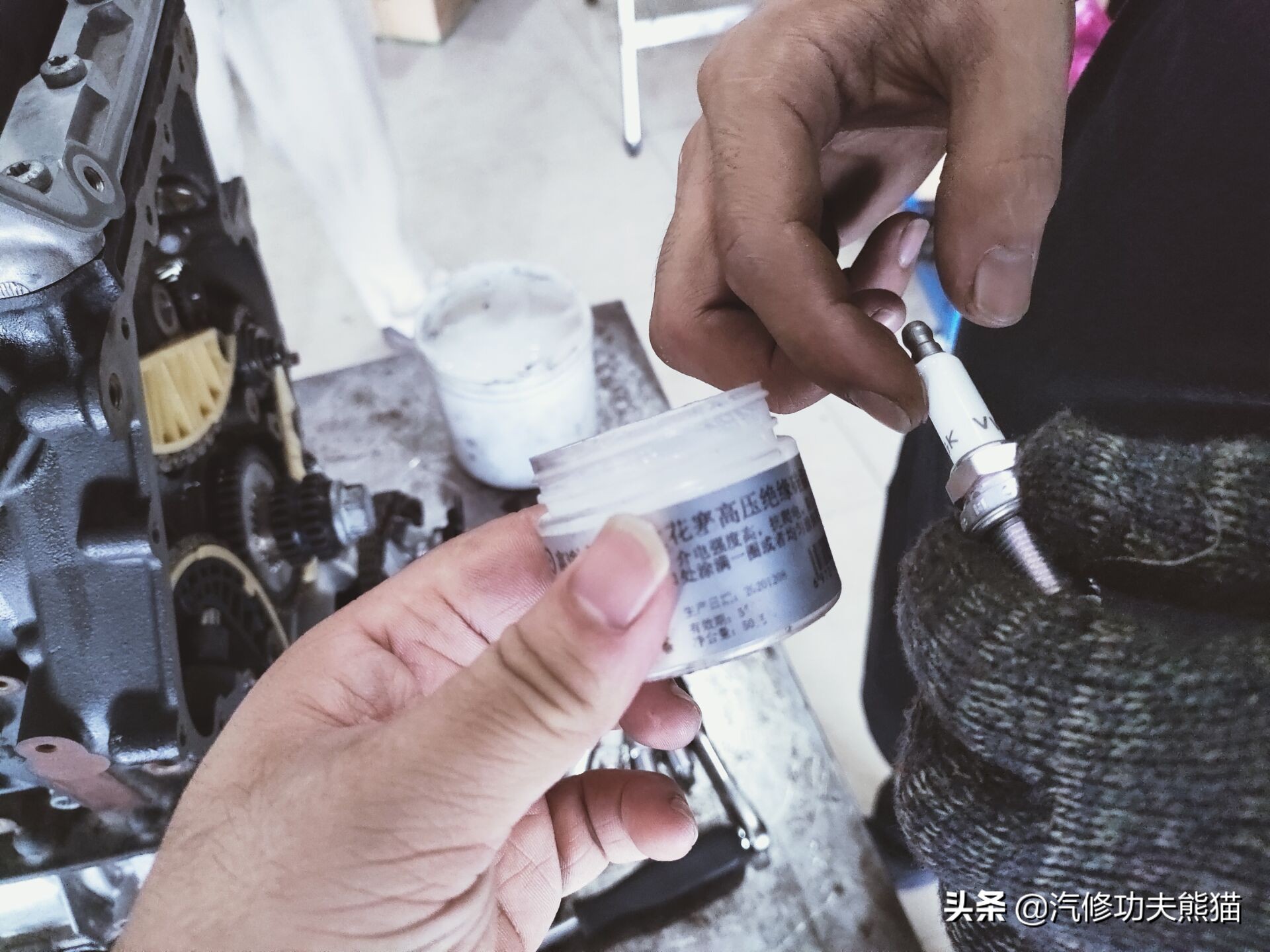 大众夏朗2014款2.0t标配烧机油吗,2016款大众夏朗1.4t发动机烧机油