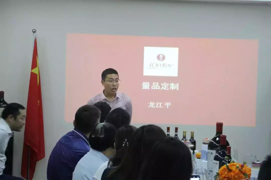 鍟嗗姟缁呭+鍨嬬敺椋庢牸,鏃跺皻鍟嗗姟浼戦棽缁呭+