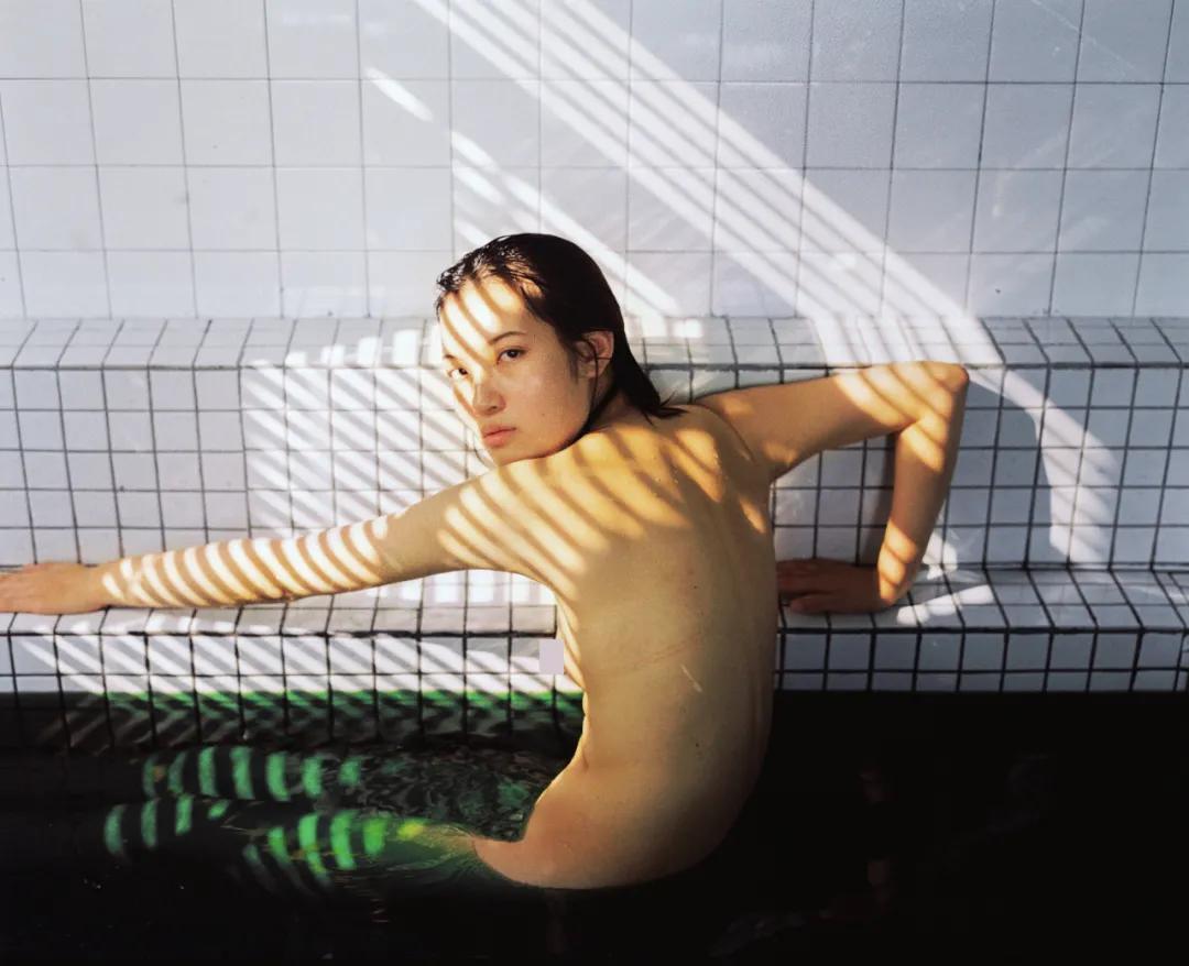 抑郁症女孩照片100张,100个抑郁症女孩