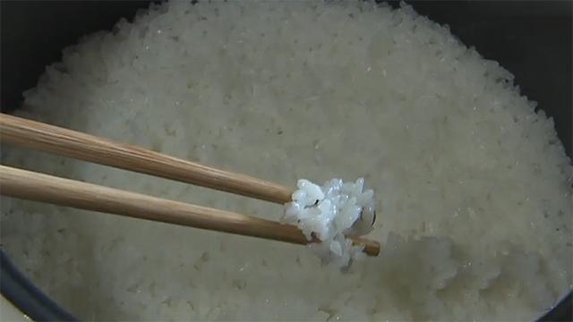 怎样让米饭煮得更香,怎么让米饭蒸得松软