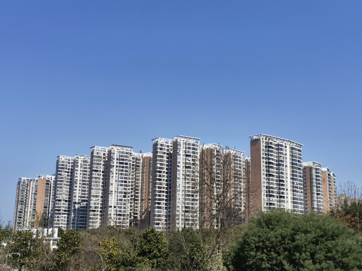 5g时代最真实的游戏体验,荣耀play5是不是5g手机