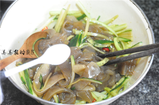 正宗手工红薯粉的制作教程,自制手工红薯粉详细步骤