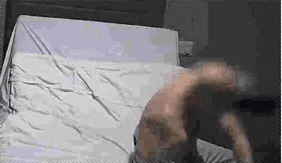 虐待老人案件判几年,养老院虐待老人被判刑