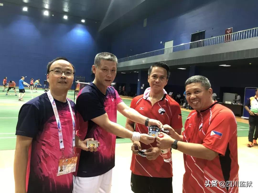 世警会|友谊第一，今天我们都是阿sir的球迷！