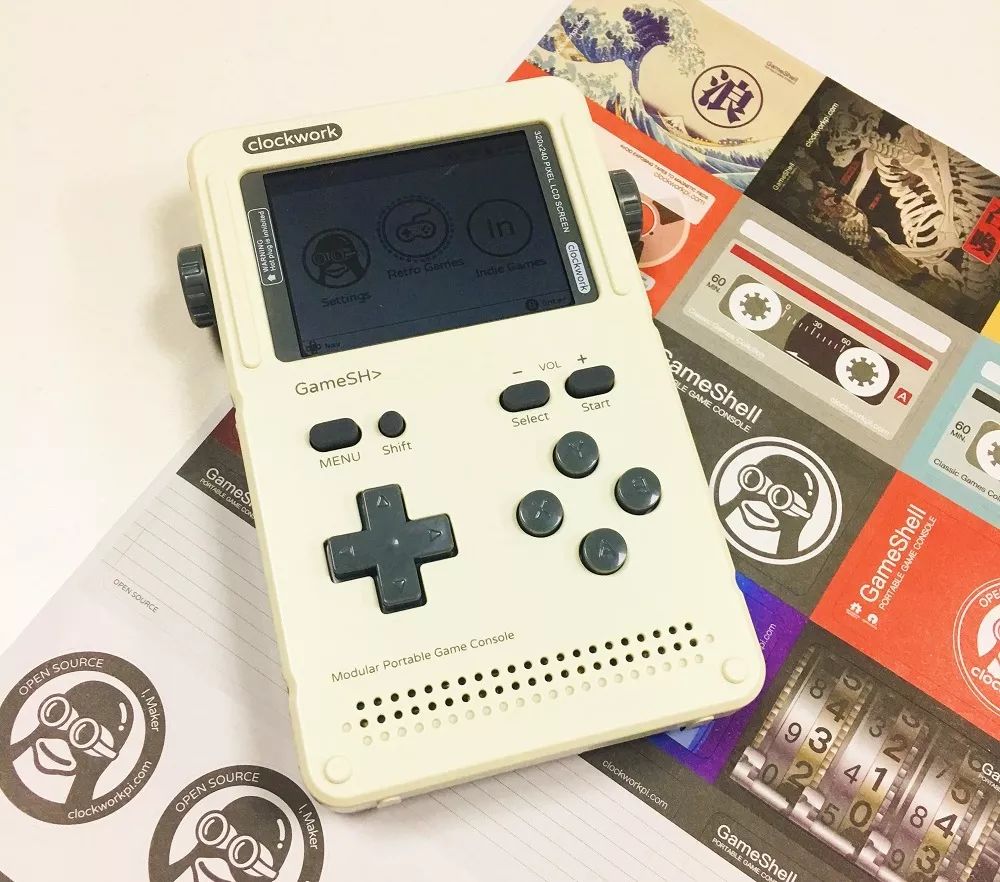 带你一秒穿越时空的游戏,可以用手柄的穿越机模拟器