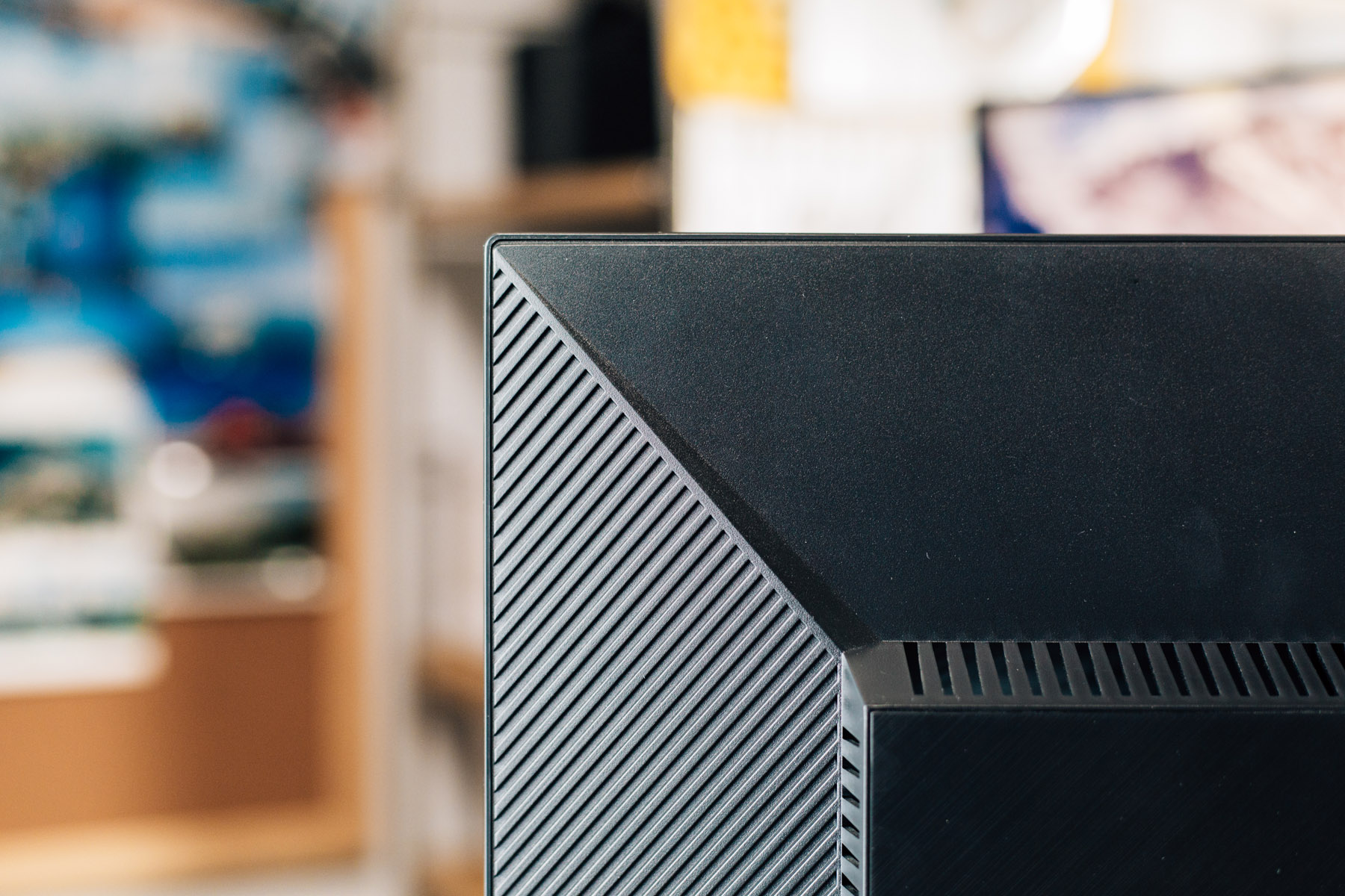 华硕2k170hz绝杀吹雪显示器评测,华硕32寸2k144hz显示器测评