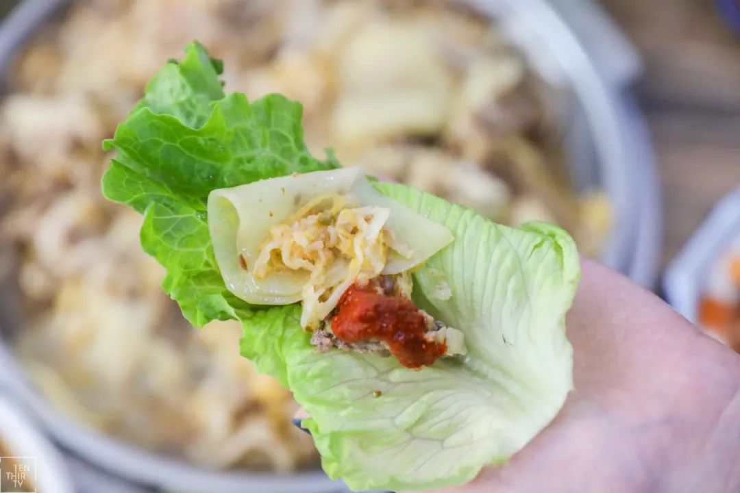 降温了吃点热乎的御寒,降温武汉