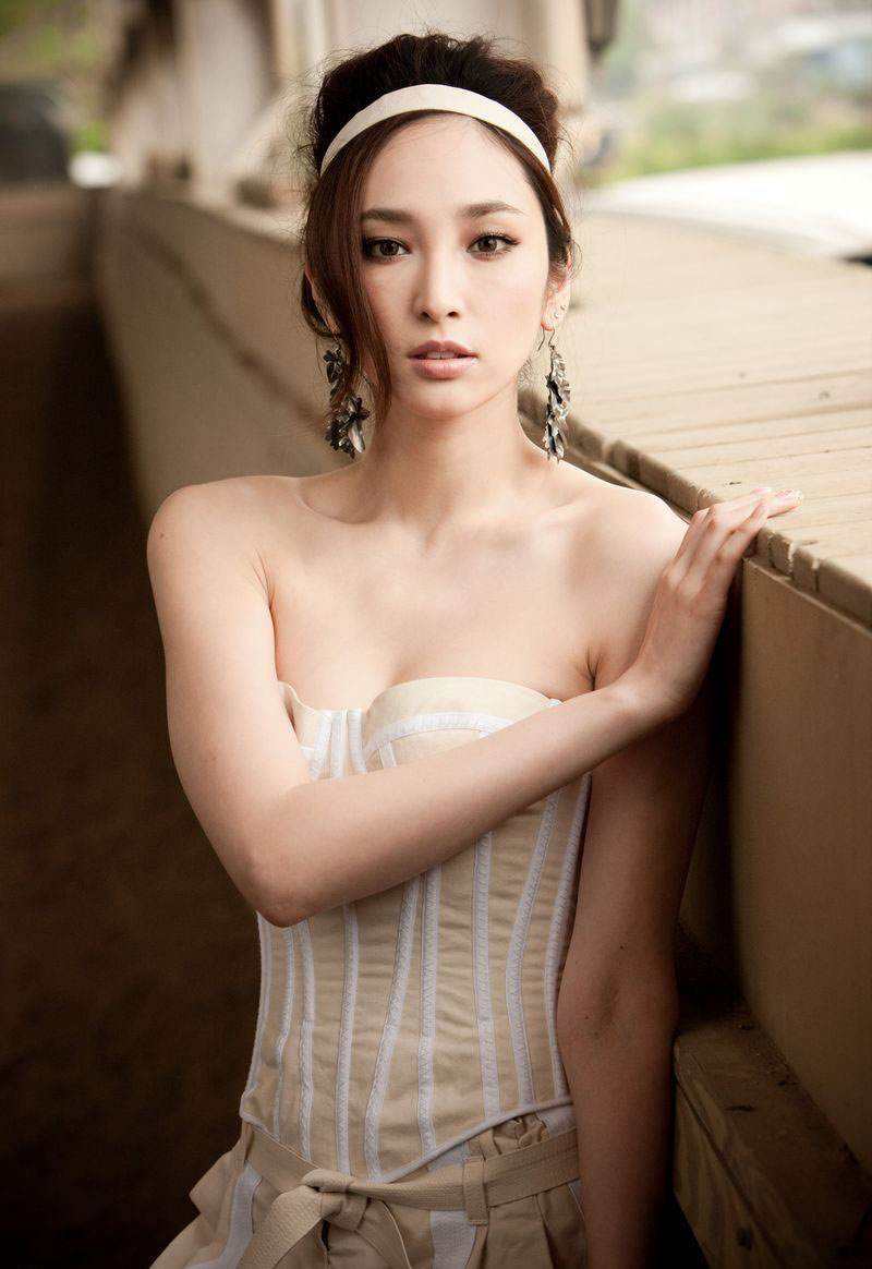 颧骨比较高就没福相吗,颧骨高了克夫