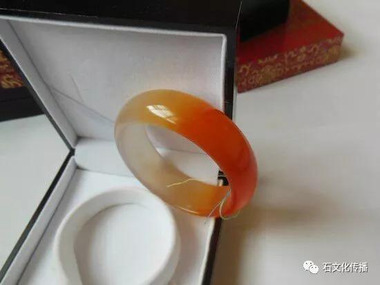 新疆精品金丝玉原石图片,金丝玉何为精品