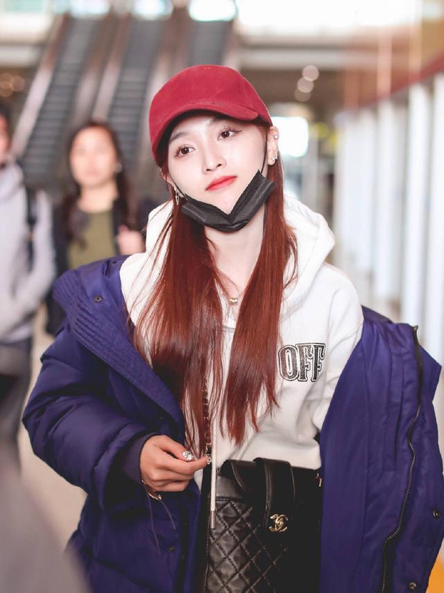 吴宣仪私服外套穿搭,吴宣仪时尚穿戴不落俗