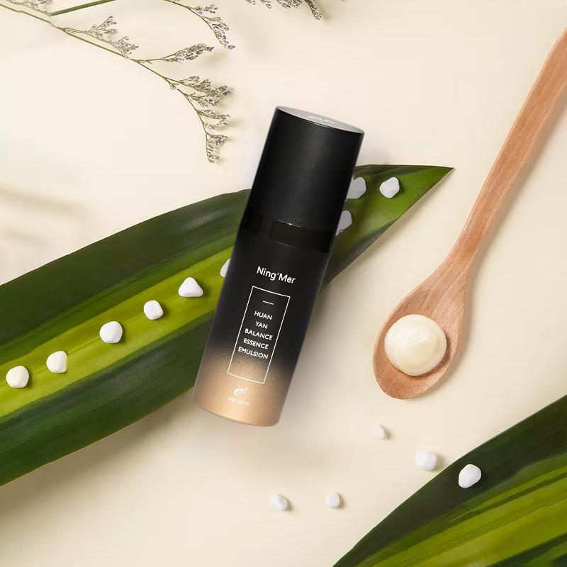 秋冬季适合混油的滋润的乳液,秋冬换季乳液和面霜该如何选择