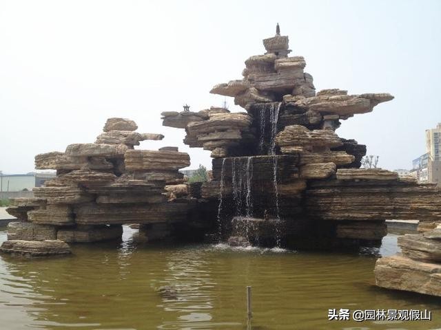 庭院西北方位鱼池假山种什么树,家庭制作假山鱼池在哪个方位好