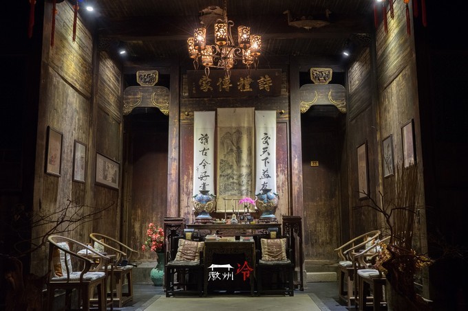 「徽州冷」宏村秋深晴少，友谊地久天