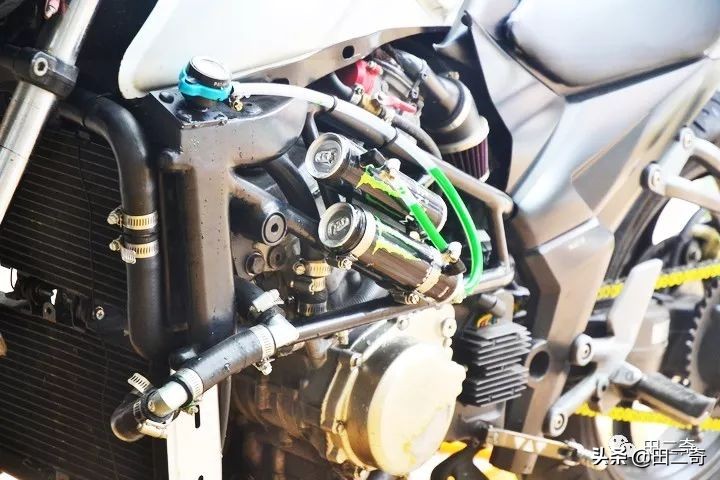 19款SYM新车发布,搭载ZXR400引擎,超炫涡*大轮**灯指纹启动