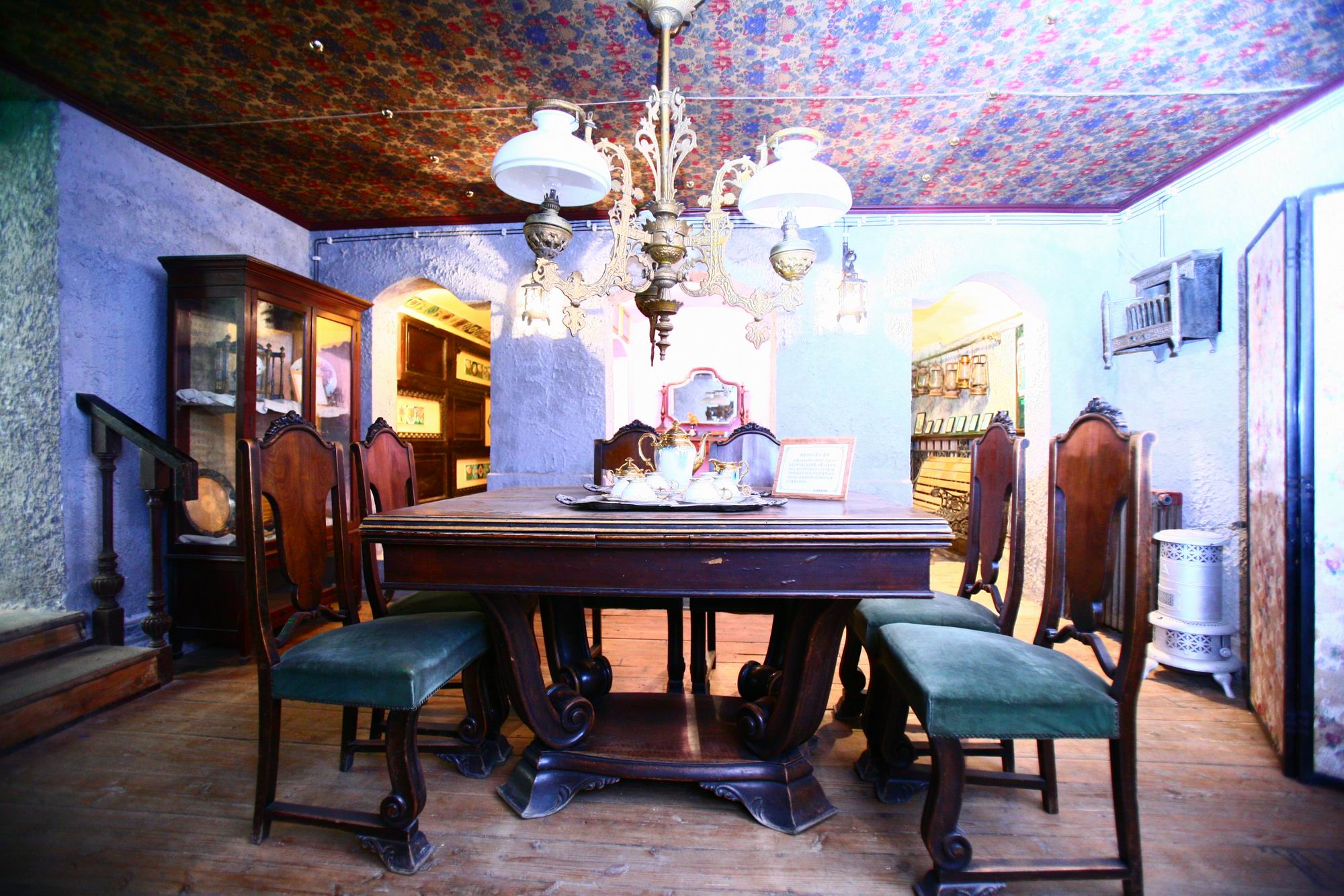 五大道其实有二十多条路,百年前富人区,五六百户都是顶级豪门