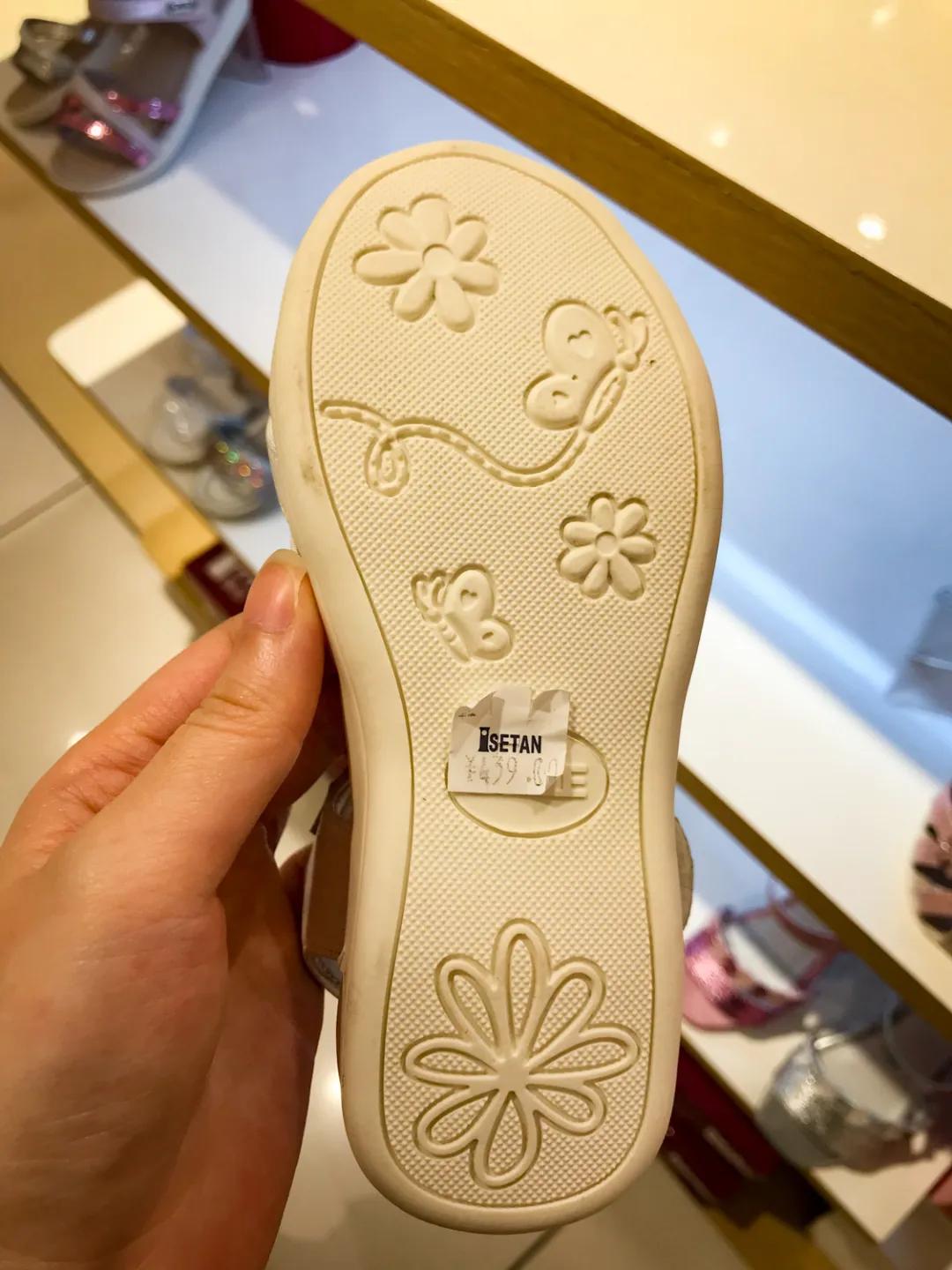 关爱孩子从鞋子开始,关爱宝宝从脚开始