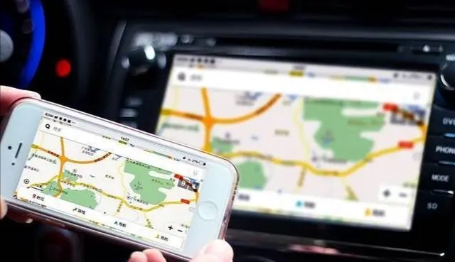 手机投屏汽车中控屏怎么操作,华为手机投屏到车机中控屏