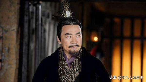 照着祖宗规矩留胡须,免得贻笑大方