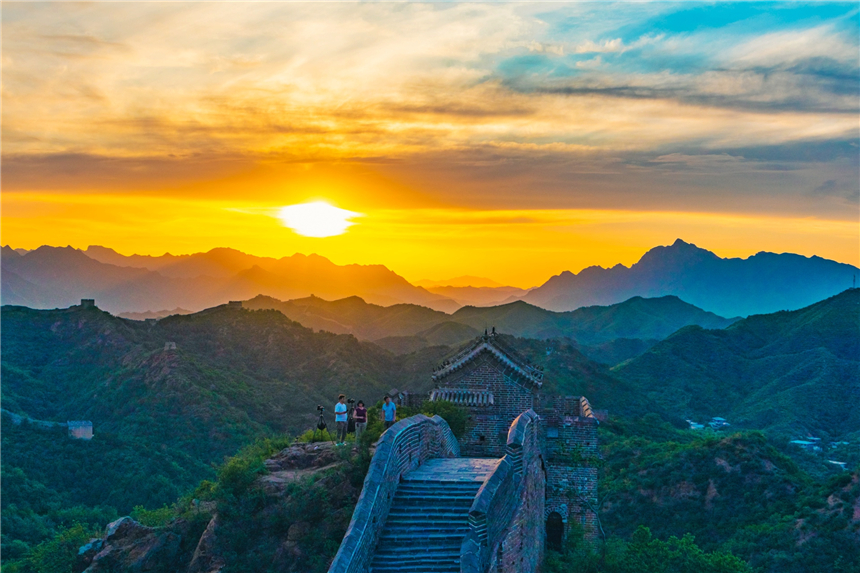 修长城金山岭段,来金山岭长城看落日感受苍凉之美