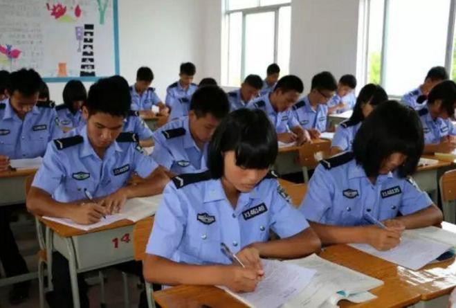 大学毕业想考公安系统怎样考,大学毕业想进入警局