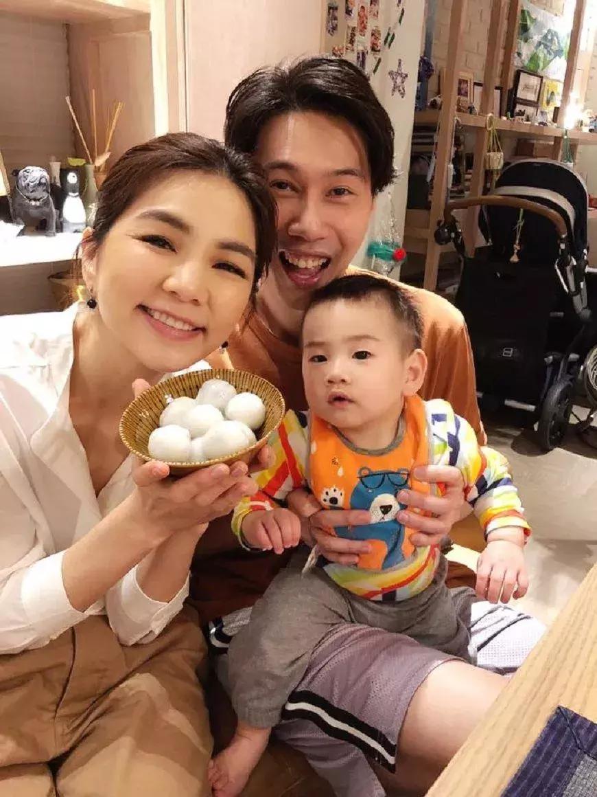 elle风尚大典刘诗诗,ella产后后遗症