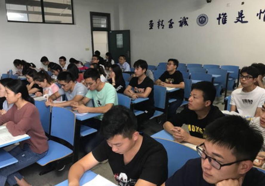 大学挂科重修会影响公务员吗,大学挂科重修过了影响出国吗