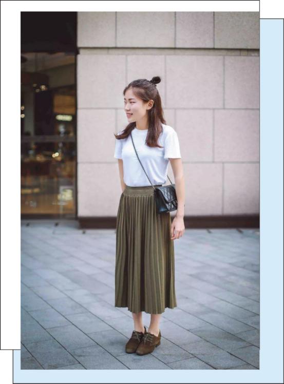 休闲百搭斜挎云朵包,高级感白色大包包洋气大方