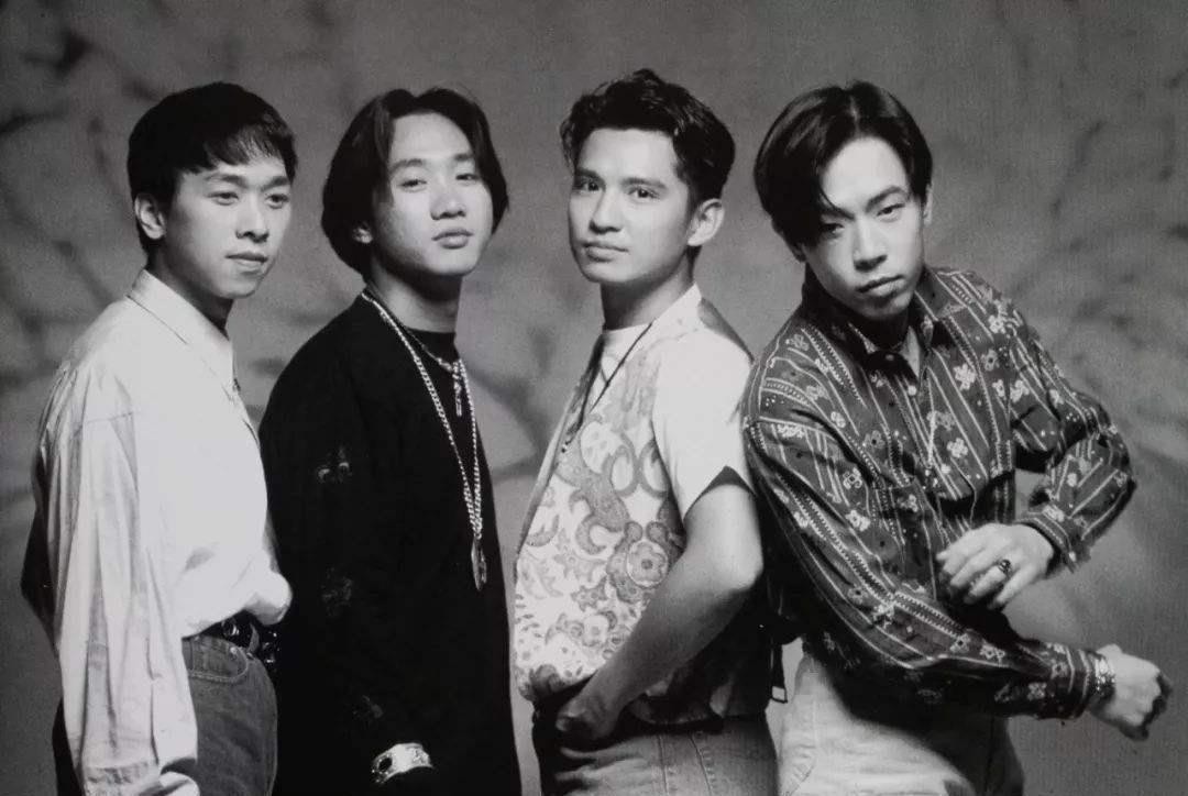 看不惯00后“网聊黑话”？当初80后也笑话90后的火星文