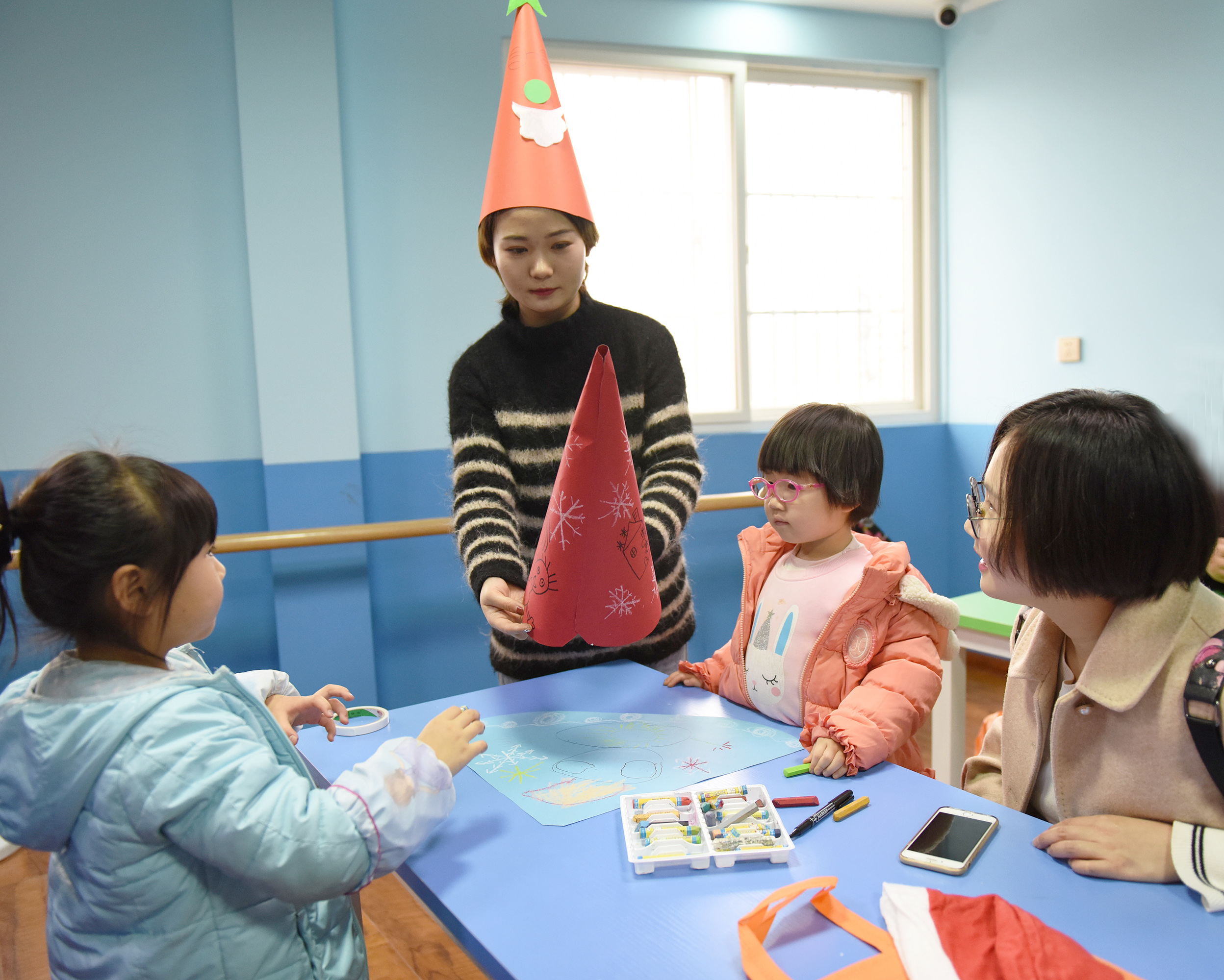 丰富多彩别开生面喜迎圣诞——贝贝亲子四周年粉丝节庆典活动记