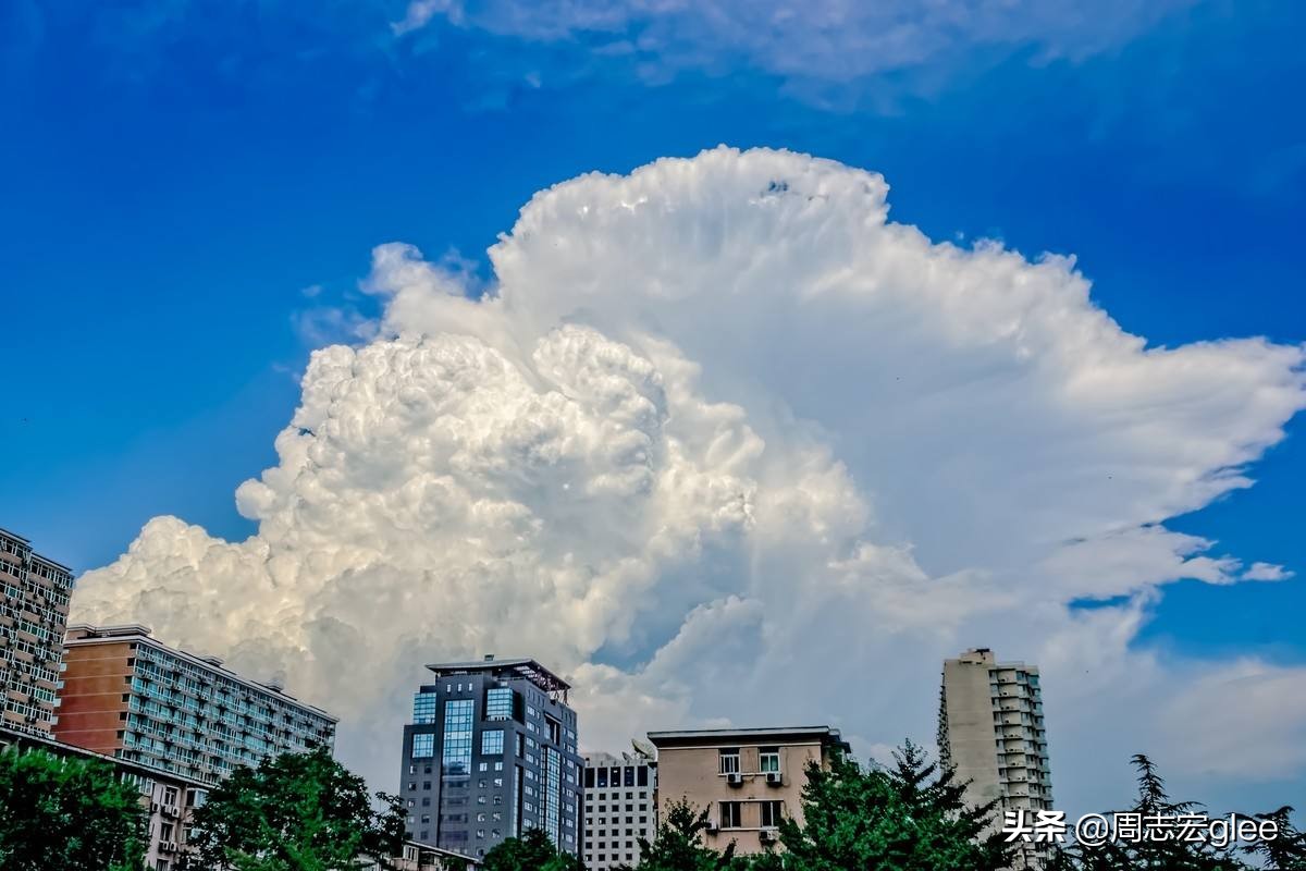 云为什么是小水珠组成的,云为什么是小水滴或小冰晶组成的