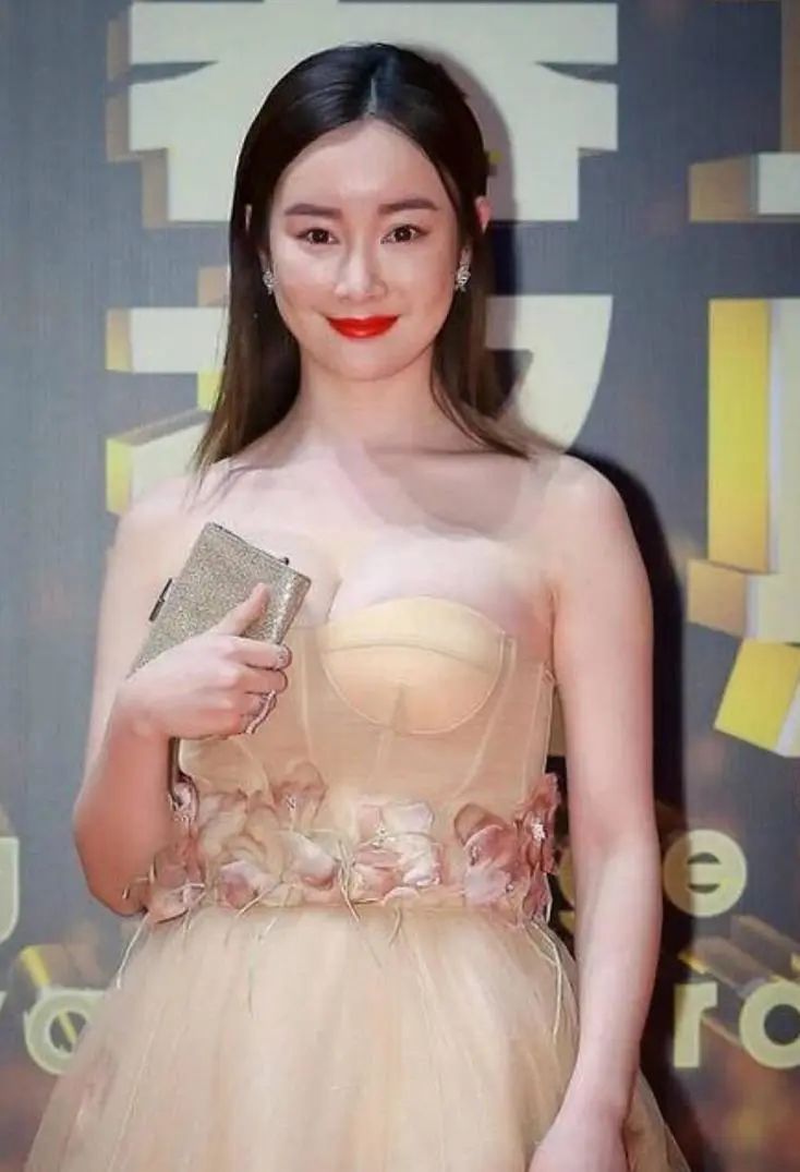 因为整容被嫌弃,因为整容被耍