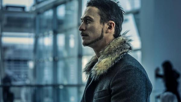 美剧《美国众神》黄暴不亚于斯巴达克斯