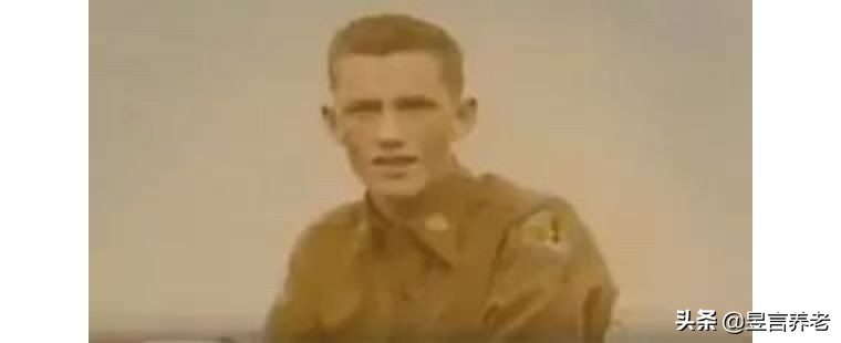 戴15元手表，租一居室，秘密捐出560亿，这位老人活出上帝的模样