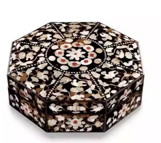 中国人玩的“土豪”红木!有一件你就是大玩家