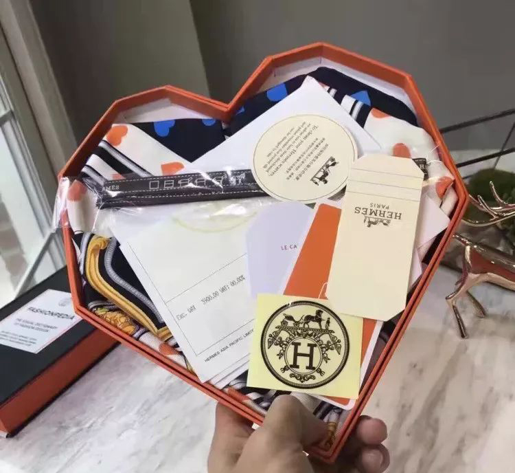 爱马仕品牌设计理念,爱马仕的品牌定位策略