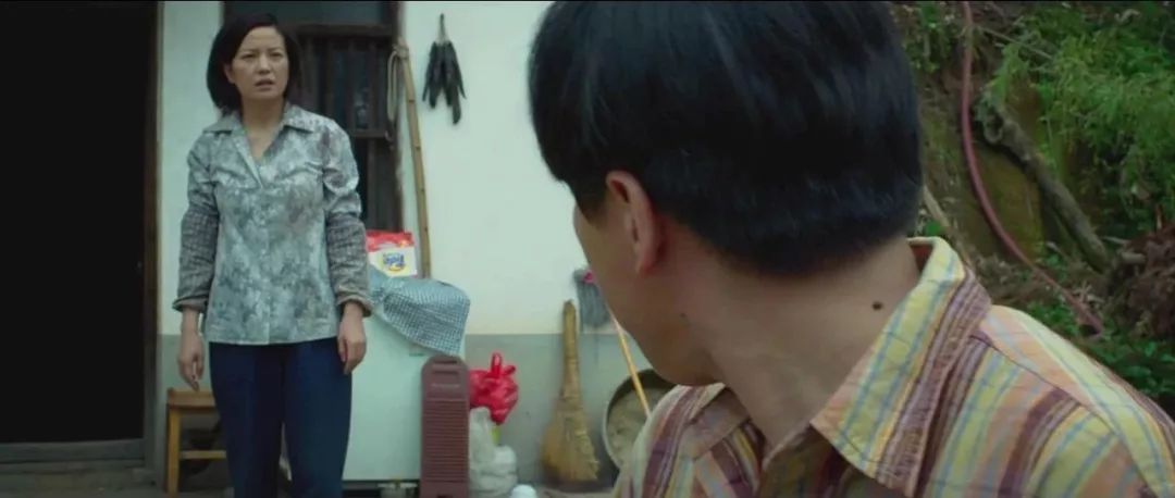 揭露人贩子凶恶的罪行,人贩子被报应的真相