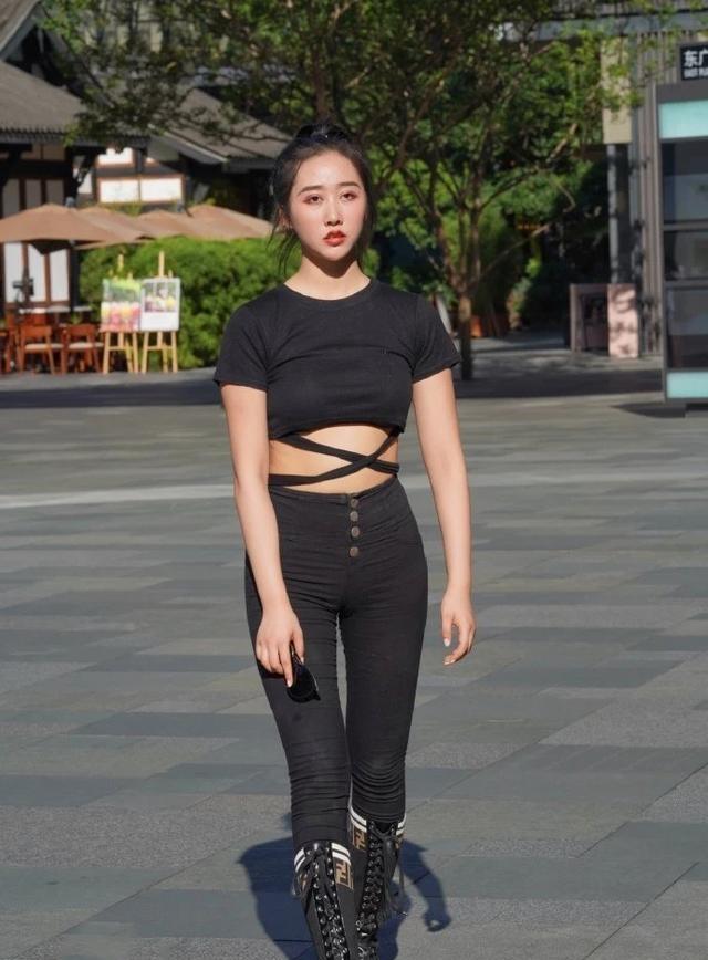 洋气精致的打底裤穿搭十分衬气质,气质鱼尾裤穿搭高级感